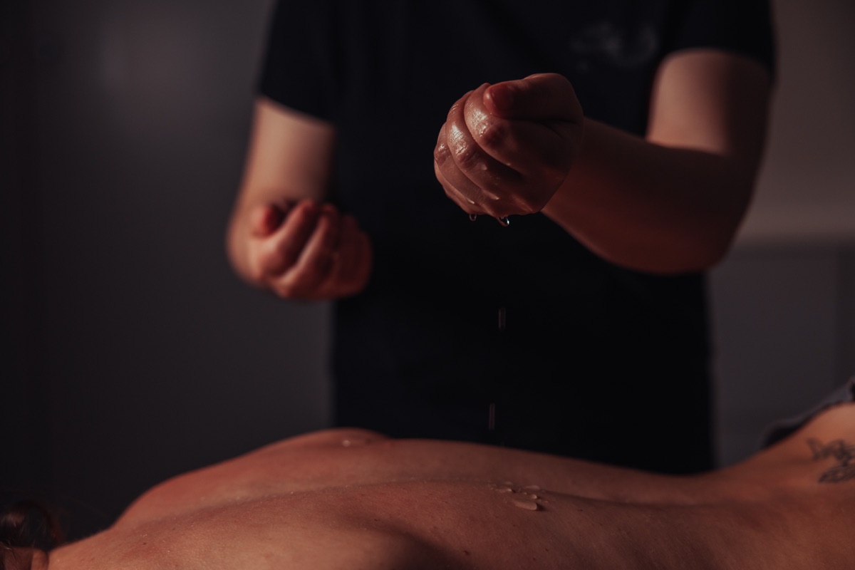 Massage with luxury oils – relaxing full-body therapy at SPA ProBody Gdańsk